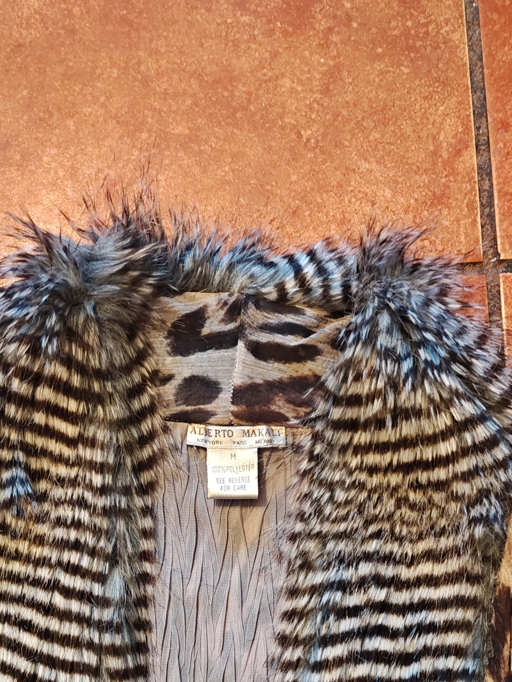 Leopard Print Faux Fur-Trim Women's Cardigan - Beige/Black - Picture 6 of 6